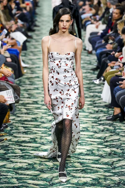 Look 38